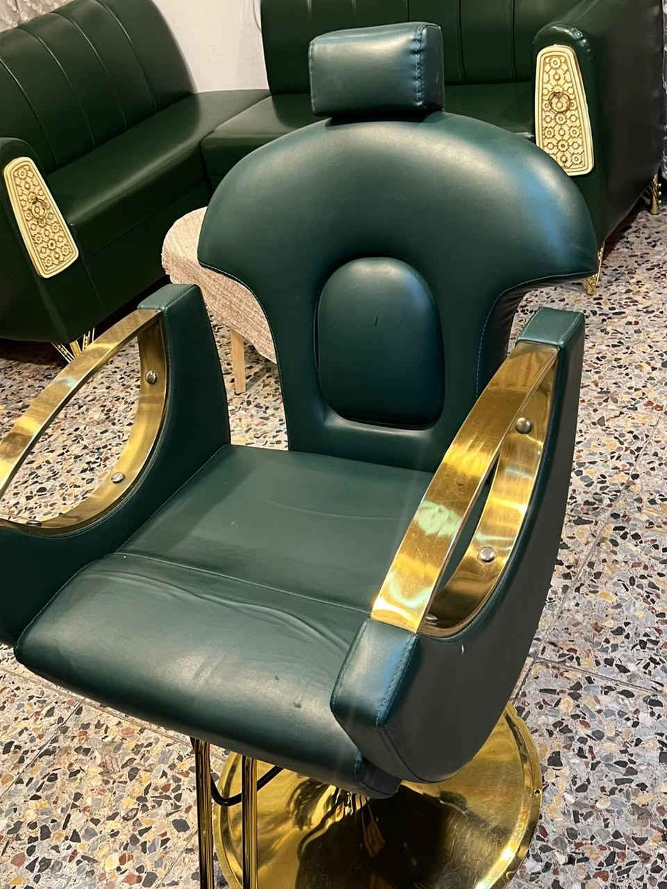 غراض للبيع كل حاجه سعرها وكلهن جديدات المكان كفاءات السيديه


**إذا كنت صاحب هذا الإعلان وتريد حذفه لأي سبب، رجاءا أرسل رسالة إلى الدعم الفني**