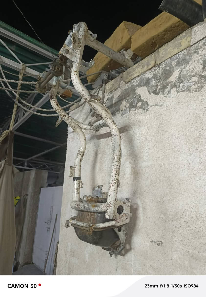سلام عليكم غراض بلاديه و مال اربعه
كلجات مال مطارح غرز كبار  DS 
صلنصه بوري عدل فوك لفلاوين ترهم عام
بطيخه ستيل مال بوري عدل
كابريتر حجم34 قفاز على شغل
وياله بلاديه مال مطارح
زوج تايرات جلاتين
صدر كرزي أصلي
ستاند بوش اصلي
شواصي واكو نواعم
(غراض كلش نضيفه بس مامنضفهن و كلهن اصليات 
و خاص مفتوح


**إذا كنت صاحب هذا الإعلان وتريد حذفه لأي سبب، رجاءا أرسل رسالة إلى الدعم الفني**