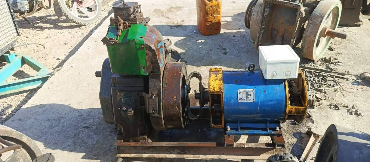 السلام عليكم مولده دويز تبريد دهن مع راس توليد ٧ونص كيفي نضيف شرط الشغل مكاني بابل قضاء الكفل ***********
