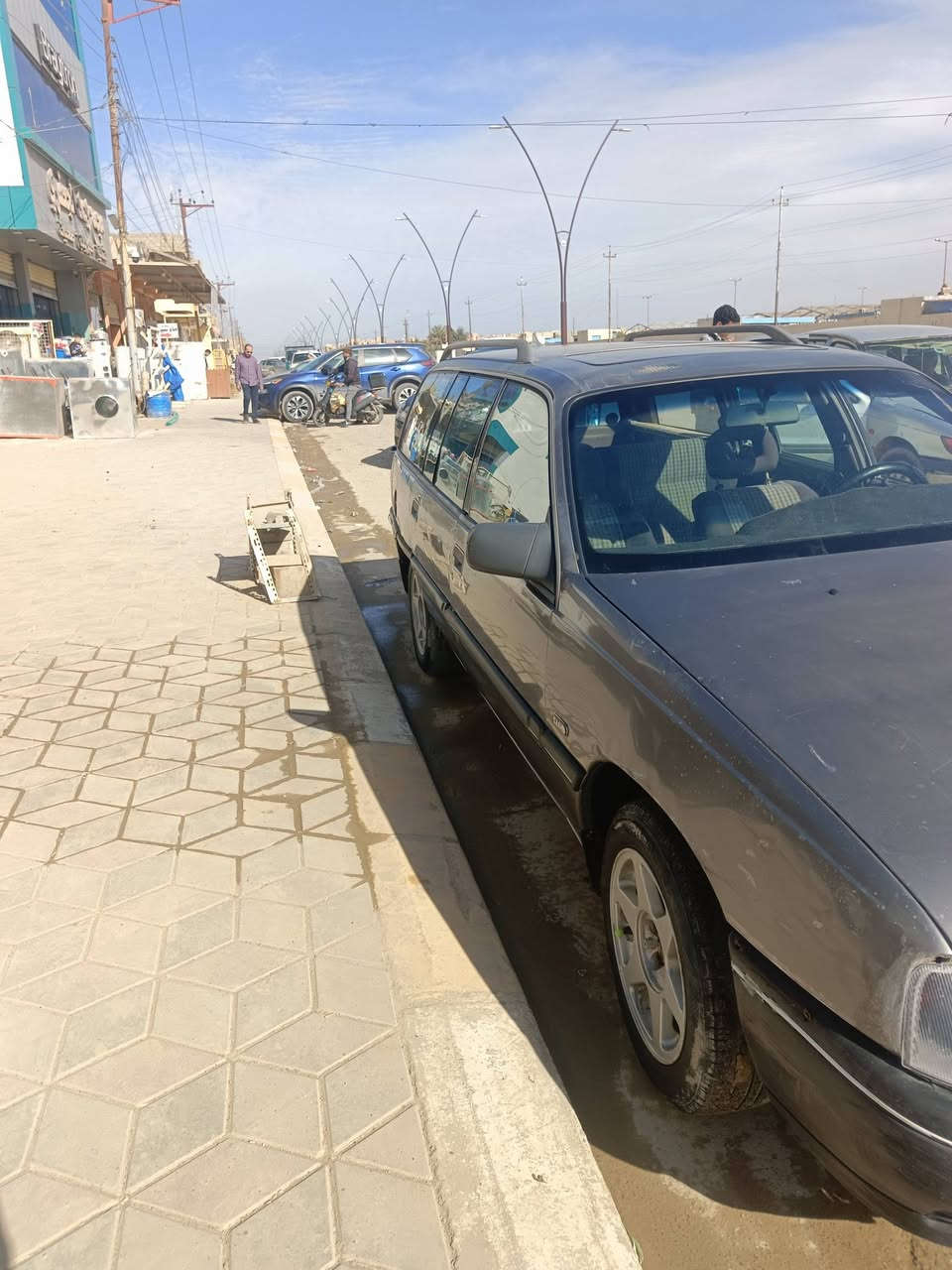 السلام عليكم اوبل اوميكا ستيشن
محرك 2000
 سنوية نافذة من ال 2032
 شرط التحويل 
للبيع فقط المكان تكريت 
‏‪***********‬‏رقم تليفون
