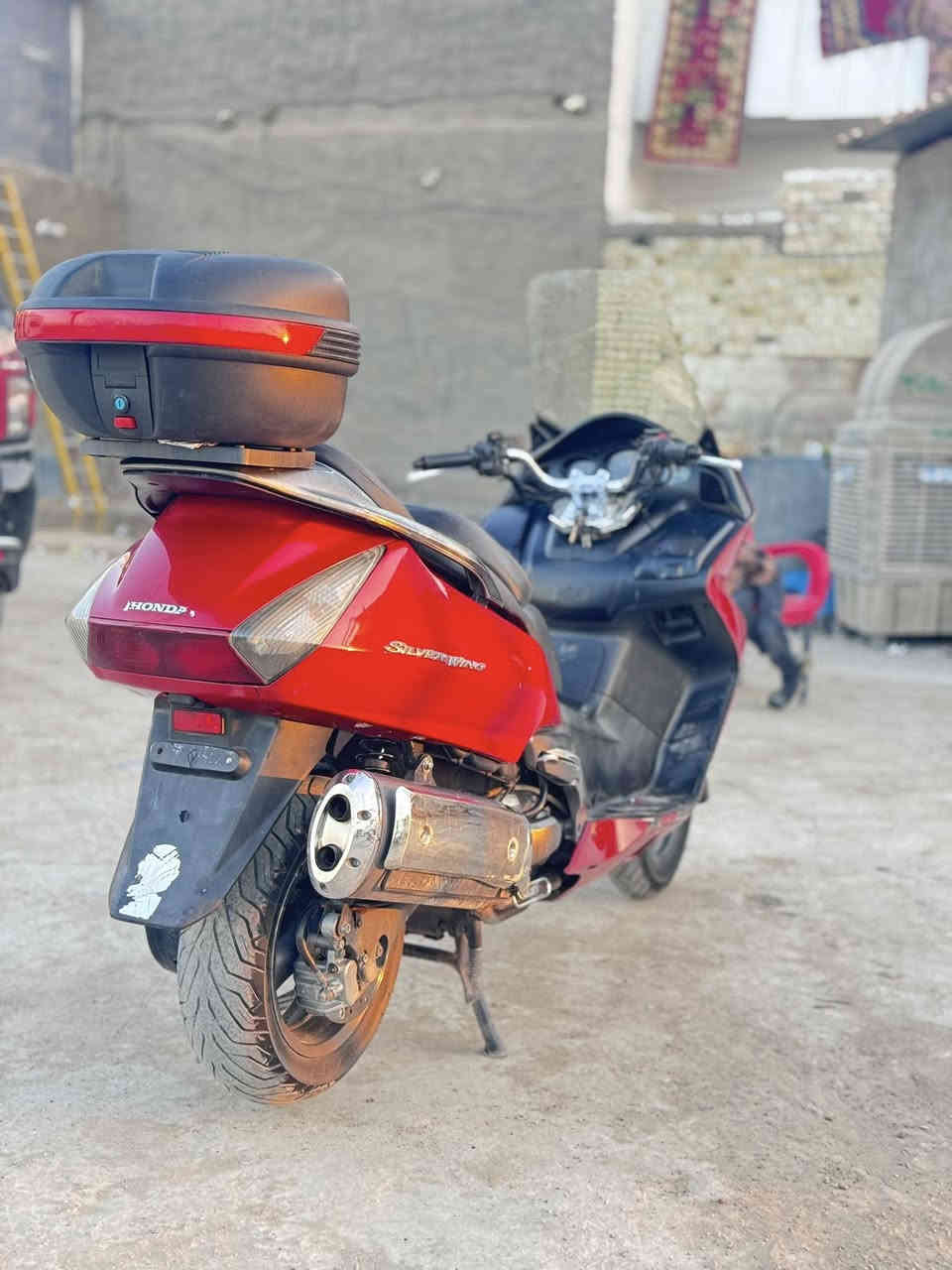 سلام عليكم من رخصت شركت أدمن درجه سلفر ونج مكينه 400 دراجه حلوه خير من الله اوفر شقال درجه جديده مكان بغداد المدينه الصدر سعر منسب خبر وتدالل ***********
