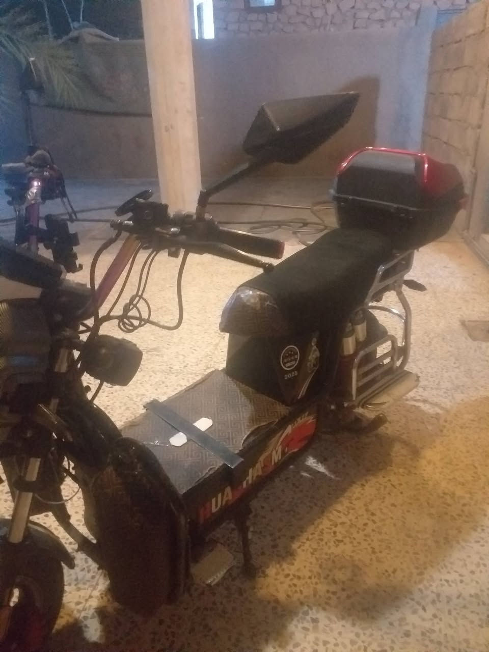 سلام عليكم ورحمة الله وبركاته  مطور لبيع سعر 500 وبي مجل توصل عل هذ رقم ***********
