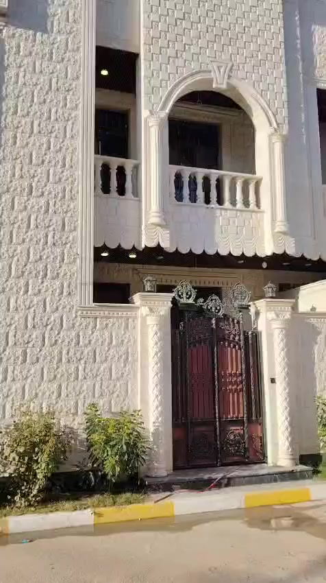 120م طابقين بناء جديد 4غرف نوم كربلاء شارع زينب الحوراء خلف فندق البارون كافه الخدمات للستفسار ***********
