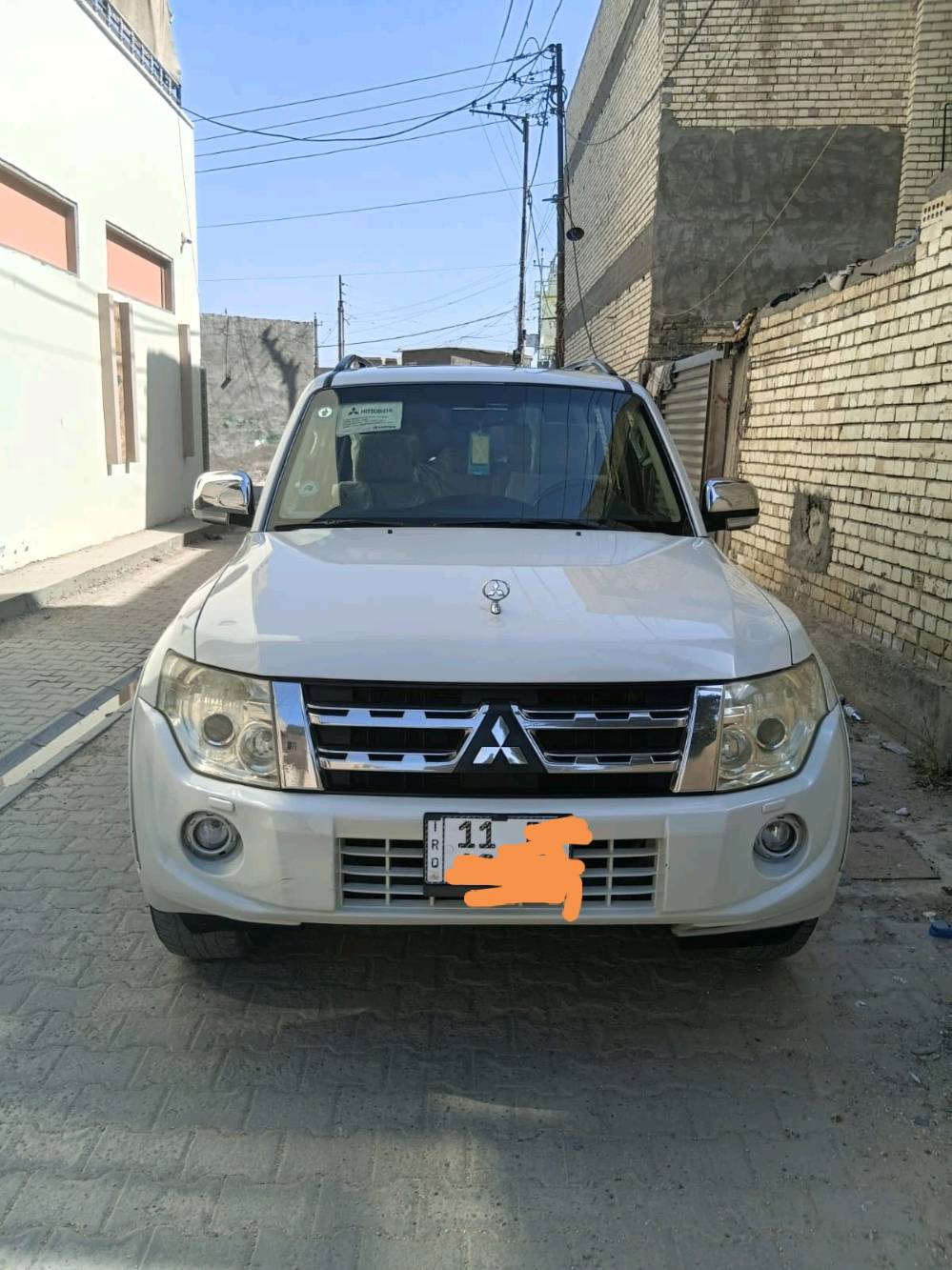 سلام على كم لبيع باجيرو سياره بسمي2014حبتور سياره مكفول كفاله عامه ومن الضربه والصبغ سياره فول مواصفات كشنات كهرباء وجلد تخم تاير جديد كير ومحرك جديد سياره ماشيه محرك 6سرندر 3500 113لاف السعر 168 وبيهه مجال بسيط ***********