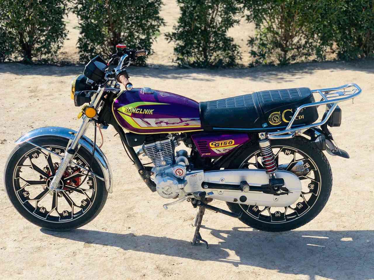 السلام عليكم دراجه سفانه للبيع موديل 25 أوراق كامله كهربائيات كله شغاله دراجه صاله شهر من طالعه من الوكيل كفاله عامه اي نقص مابيه لون مميز بصمات تشغيل عن بعد عداد  كتروني رزانه فول نهظه فول السعر 775 وبيه مجال اتصل وبيك خير وتدلل *********** وبيه واتساب
