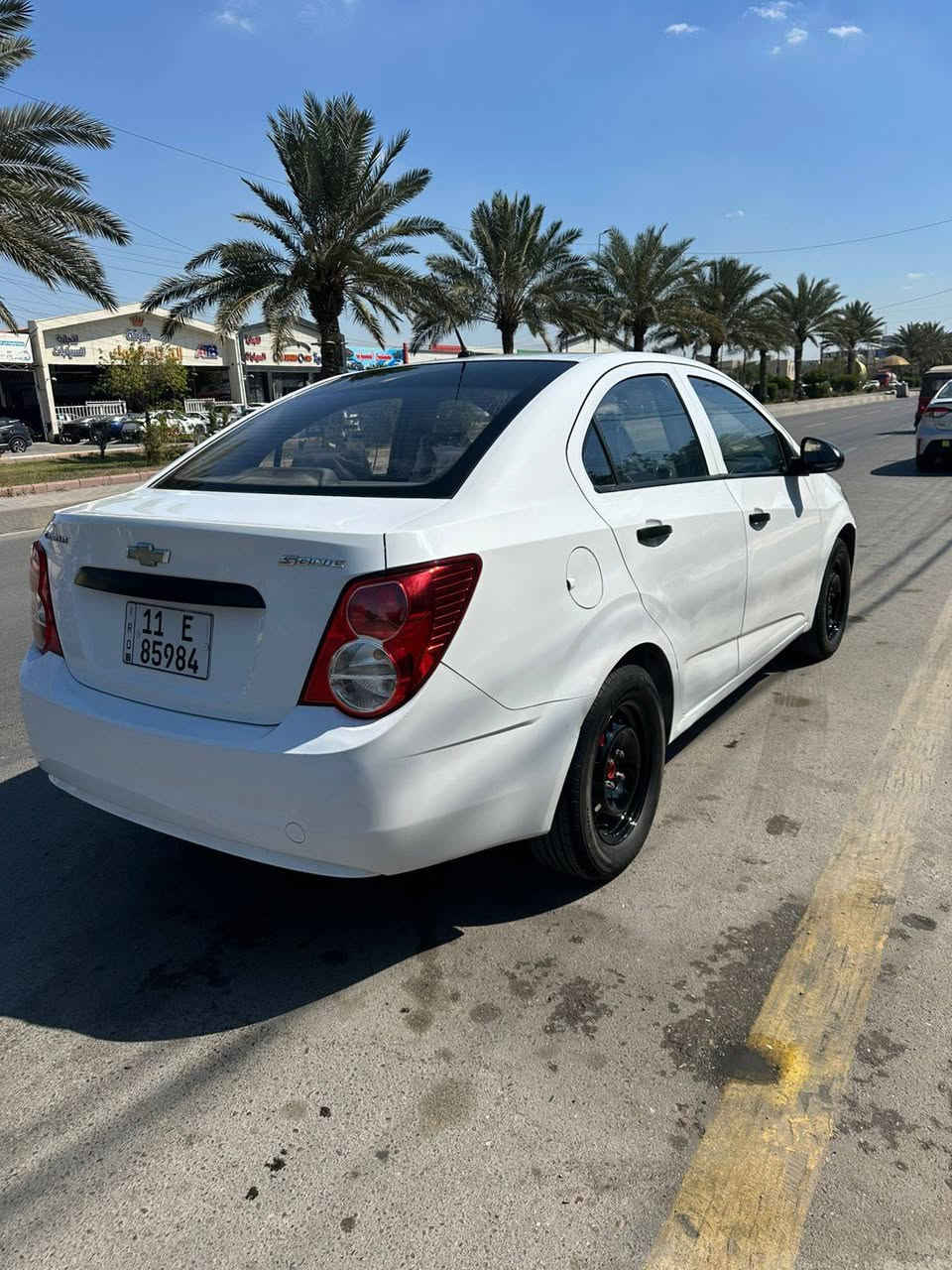 سلام عليكم للبيع فقط شوفر ليت سونك خليجي موديل 2012 كير مكينة ضربة كلة كفالة الرقم الجديد تحويل ثاني يوم السعر 64 وبيها مجال مكاني بغداد وهذا رقمي ***********
