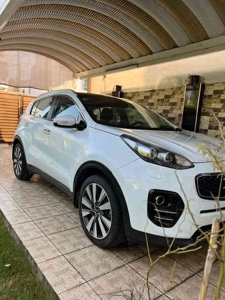 سبورتج خليجي ٢٠١٧ بانوراما محرك ٢٠٠٠ دوش 
ماشية 120

مواصفات 

بصمة تشغيل وابواب وصندوق 

زراك لايت

حساس امامي + خلفي

صندوك كهرباء شفط

اشاير بالمري

٣ انظمة قيادة

شاشة كبيرة شد

كامرة خلفية

تحكمات ستيرن السيارة مسويلها ادامة كاملة وتخم تاير جديد

السيارة حلوة بيهابارد قليل بهلال الجاملغ الخلفي ورصعة بالتكمة ممصلحه 

السعر 175 وبيها مجال بسيط 
السيارة بأاسمي مشروع وطني 

العنوان بغداد الغزالية

رقم الهاتف :***********
