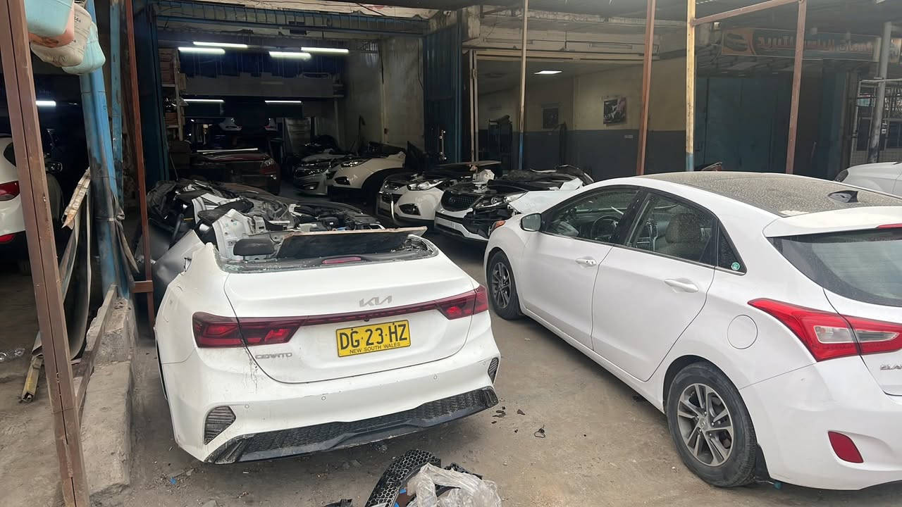 السلام عليكم  وصول حاويه ادوات  سبورتج وتوسان خليجي الوان مطابقه  بدي وميكانيك كلشي كامل من الدعاميه الاماميه للخلفيه 
البياع الحي الصناعي الشارع الثاني 
***********
