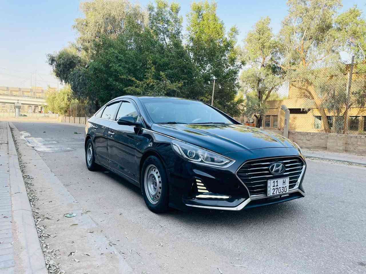 للبيع سوناتا مديل 2018 وراد امريكي 
حادث جاملغ وبنيد وبيه مكانات صبغ موصفات شاشه كامره دوراه بصمه تشغيل وبصمه ابواب
 تحكم استيرن جهتين حساسات خلفي وامامي رادار جانبي
 ثلاث وضعيات قياده حجم محرك 2400 ومحرك وكير وحداديه مكفولات تبريد ثلج ❄️ ماشيه 106 
 رقم بغداد انكليزي وبسمي سنويه الغايه 2030 هزه جديده 
السعر 112 قابل التفاوض
 الاستفسار ***********
مكان السياره كربلاء المقدسه
