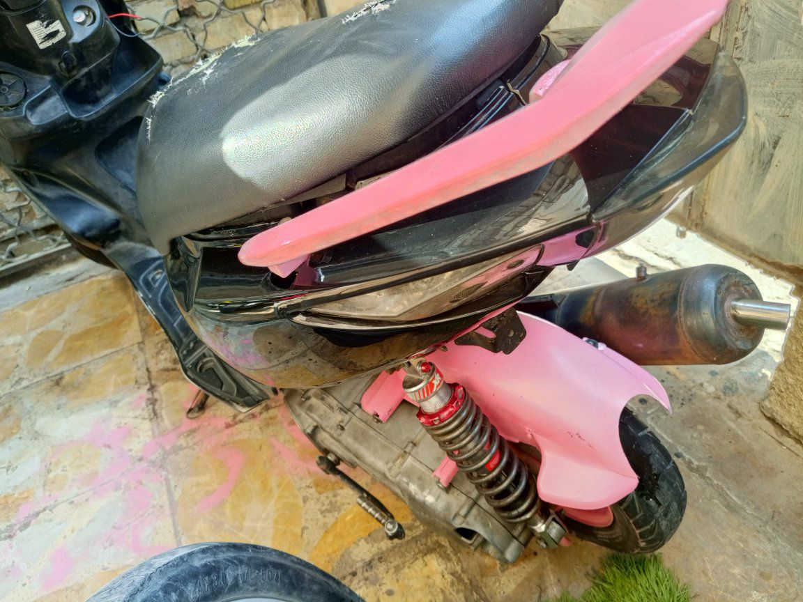 ماكس مضلع للبيع شلعه تخبل دراجه نضيفه 
***********
