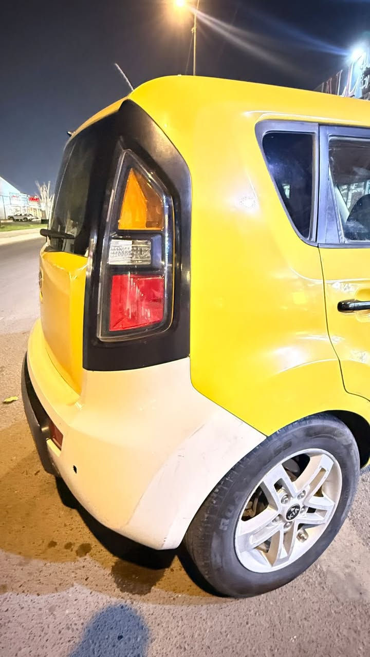 سلام عليكم
كيا صول مديل 2011 اجره بسمي تحويل مباشر حادثه بس جاملغ الخلفي 
مكينه 2000 دوش
سعر 68$ بيه مجال 
***********
عنوان بغداد
