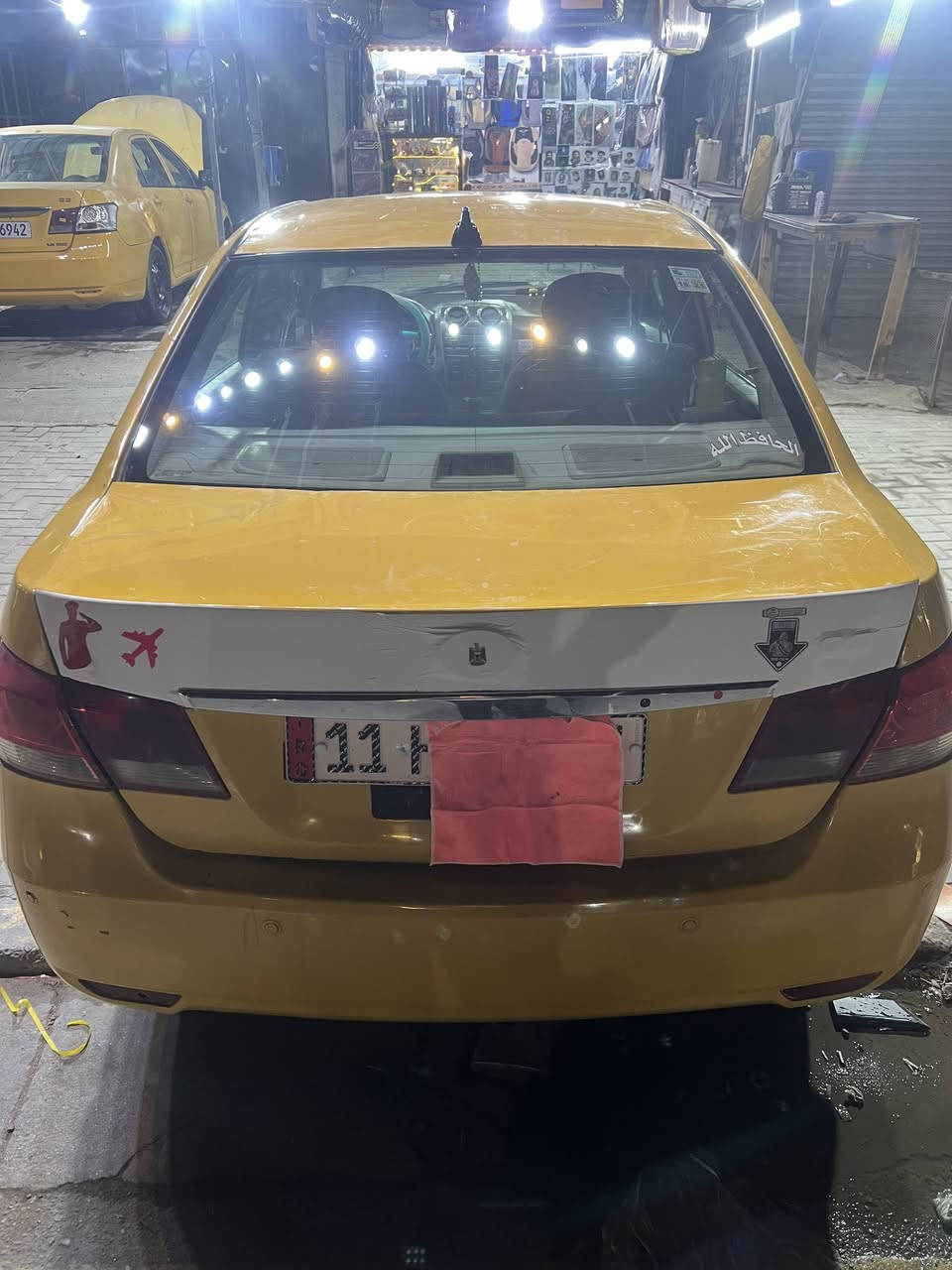 سلام عليكم بي وايديG3 للبيع فقط 2013بدون ضربه صبغ حزام جماليه
كير مكينه كورلا مكفولات صدر امامي خلفي جديد تخم تايرجديد 
باتري جديد تبريد بس غاز سياره جاهزا الشوف احلا من الصور 
عنواني بغداد البياع السعر 43وبيها مجال حك الجيه  رقمي***********
