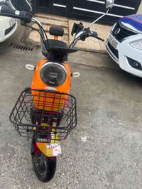 بايسكل للبيع حجم 14  بطاريه 4 19امبير  بطاريه مستعمله شهر السعر خاص  ر...