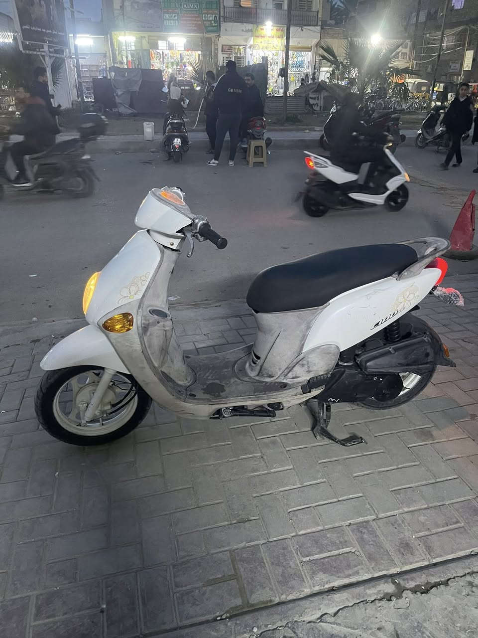 سلام عليكم دراجه فله نازله من الرمبه صارله شهر  دراجه سعرهه ٩٠٠بيه مجال مكاني بغداد مدينه الصدر***********
