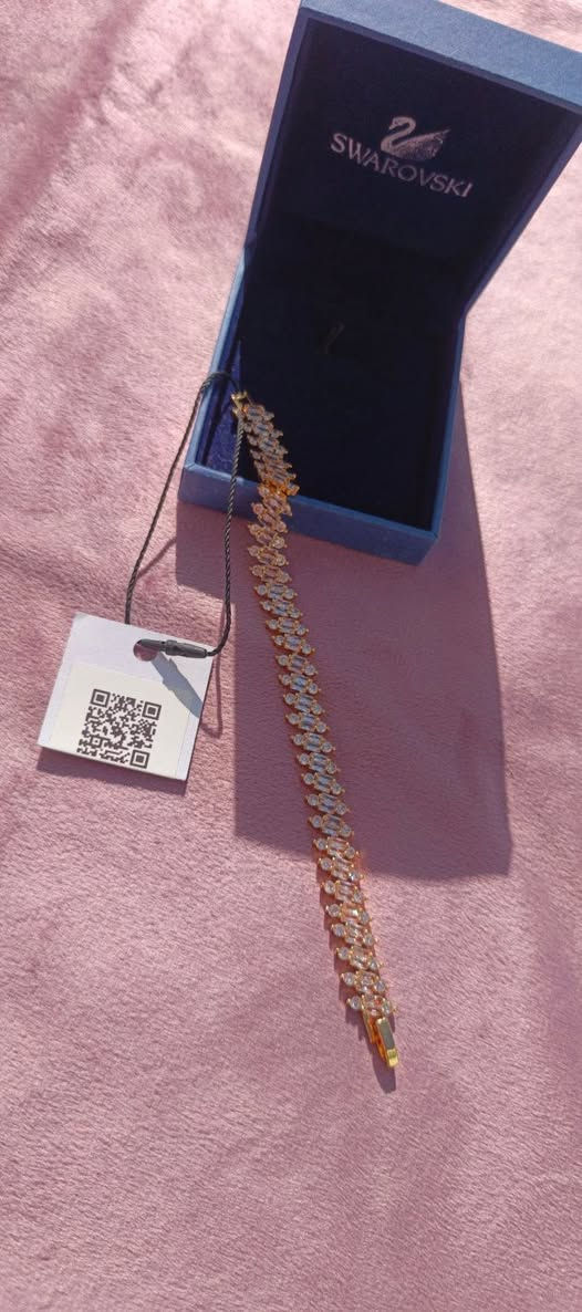 سوارفسكي قيم اخذ بلعافيه


**إذا كنت صاحب هذا الإعلان وتريد حذفه لأي سبب، رجاءا أرسل رسالة إلى الدعم الفني**