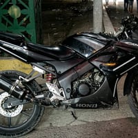 هوندا سيبي ار للبيع  متروكه  السعر 700 مكان كربلاء