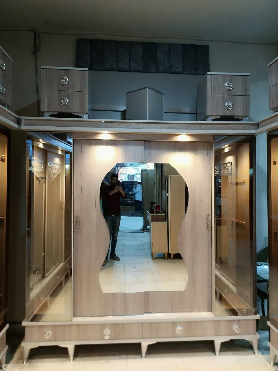 🌺بي مناسبة شهر رمضان الكريم 🌺
👑عرض خاص من مفروشات الرضوان 👑

غرفة نوم ملمين موديل كلاسيكي

مؤلفة من 6 قطع فخامة 👌

سكرتون سحاب + فردات بلور عاكس 👍

مدموجة ملكية + سحبات سكة مرحلتين👍

تخت مجوز مفرش عنبر 👑👍

كمودينات عدد 2 سكة مرحلتين 👍

وسعر بس 370 🥳

 هاتف 0996076452
هاتف 0958919975📞


**إذا كنت صاحب هذا الإعلان وتريد حذفه لأي سبب، رجاءا أرسل رسالة إلى الدعم الفني**