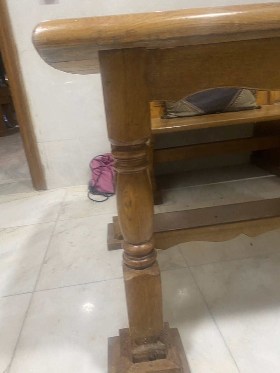 ميز زاويه خشب سنديان شغل قديم تزكام كله لوح للمطبخ او حولي شغل ثقيل جداً نضيف جداً
مكاني البنوك
الرقم***********
سعر٧٥٠ وبي مجال
