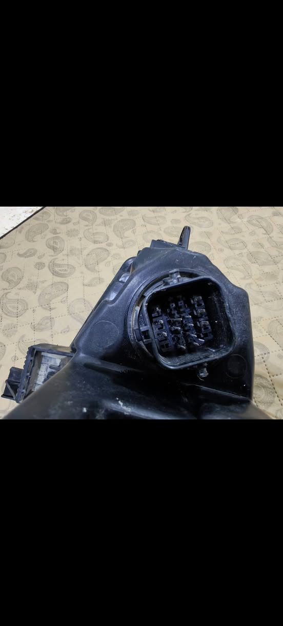 لايت سوناتا 21 جهة الراكب نظيف جدا شرط الشغل سعره 90 الف و الك ويا لايت ثاني بلاش جهة السايق عاطل بي فقط اللد النهاري والباقي كله شغال عنواني البصرة


**إذا كنت صاحب هذا الإعلان وتريد حذفه لأي سبب، رجاءا أرسل رسالة إلى الدعم الفني**