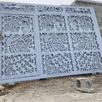 باب سلايت حديد ثقيل تكمه (تفصال) طول 3متر و23  ارتفاع 2 متر و25   جديد...