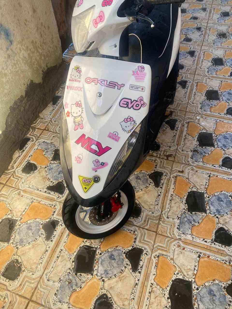 السلام عليكم دراجه للبيع ماكس عدله بوشه 50 مزوده وياله وشيال رياضي ويدات سلف هندر لايت اشاير كهربايات مكاني الناصريه مركز


**إذا كنت صاحب هذا الإعلان وتريد حذفه لأي سبب، رجاءا أرسل رسالة إلى الدعم الفني**