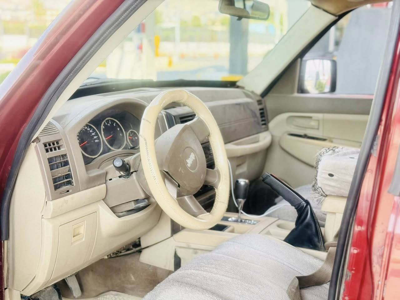 Jeep(٢٠١٢)👑ما شاء الله👑
لیبرتی (لیزەر)دوبەی
خواربازاڕ هەموو گیانی بەشەرت
کۆدی هەیە👉🏻

نرخ:(٤٥)گەلاکۆتایی

. ژ.م ☎️ ***********
. ژ.م ☎️ ***********
