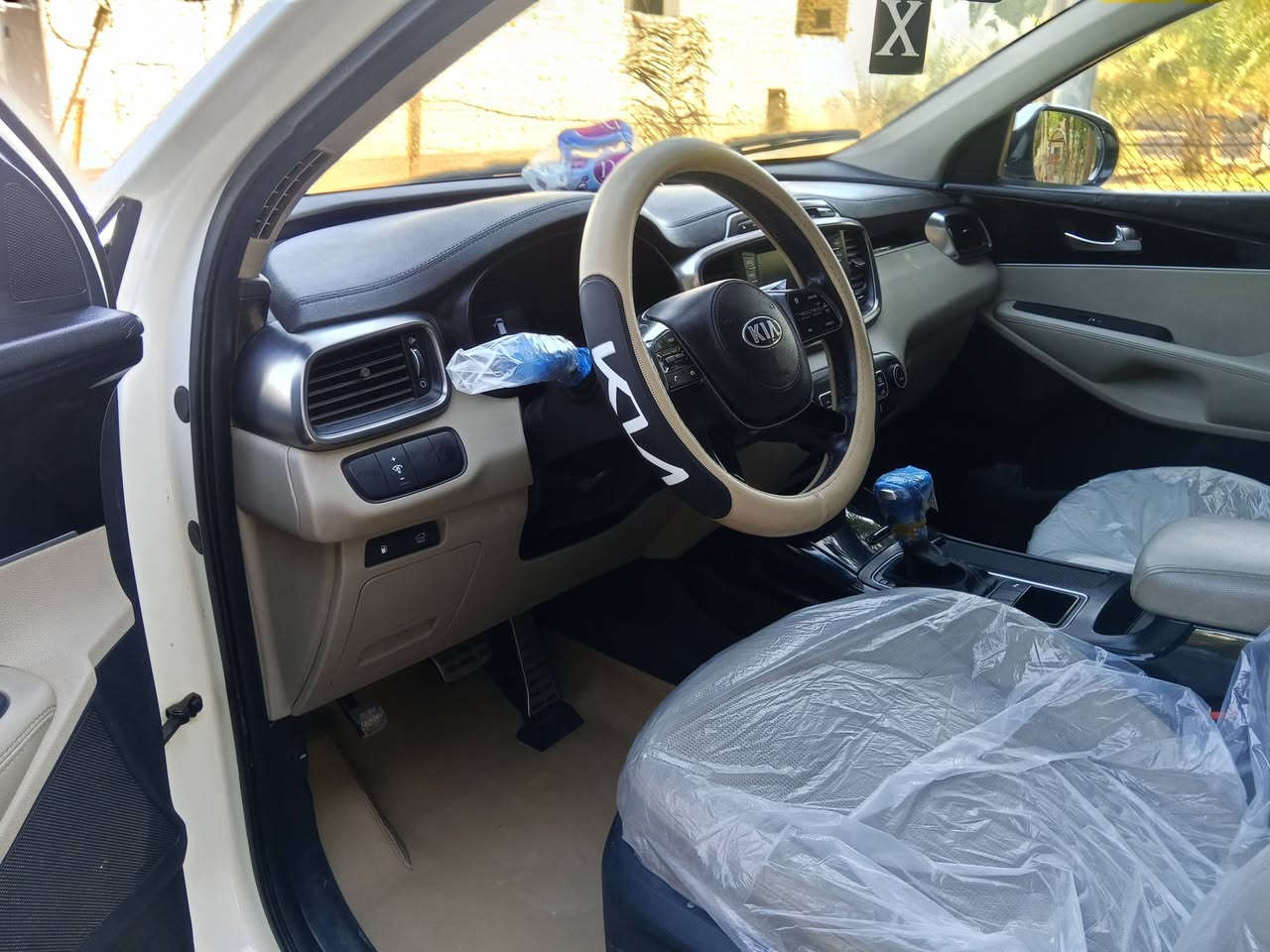 سلام عليكم بيع او مراوس كيا سورنتو 2019 خليجي 6سلندر  
كفالة عامة من الصبغ والضربه والبارد كله ع وضع الشركة فقط بنيد مبدل 
وسونار موجود بيها
7راكب 3قطع تبريد 
ترحيب 
بصمه 
بردات بلاد
جنطه بصمه ذكيه
المواصفات ماعدا الفتحة 
 شاشة حجم كبير
 كشنات الامامية كهربايئة + مساج 
 حساسات   
رقمها بابل 18دولي وسنويتها جديده 31  السيارة بالسماوه 
لايت زنون 3عدسات 
مرايات كهربائي
هزه جديده سيارة جاهزه
تحويل ثاني يوم 
السعر 240 وبيها مجال 
 رقم صاحب سيارة ***********
                         ‏‪078-104-35688‬‏
