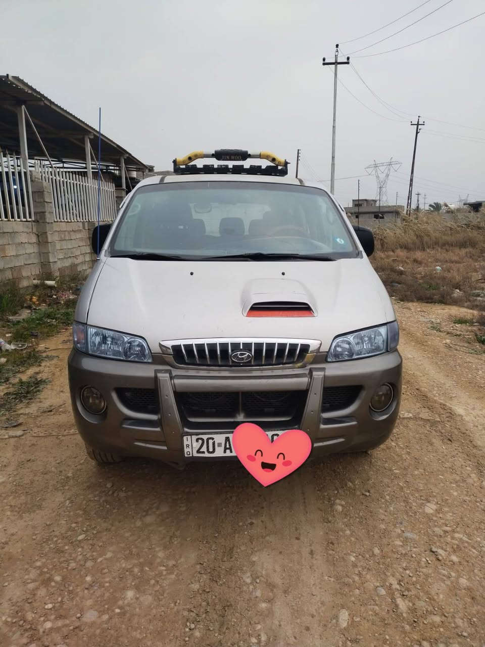 ستاركس موديل 2000خصوصي 7راكب رقم ديالى دولي كير عادي محرك جديد شواصي نضاف صبغ شي قليل سعرها 67$او بيها مجال بسيط مكان ديالى  للتواصل ***********
