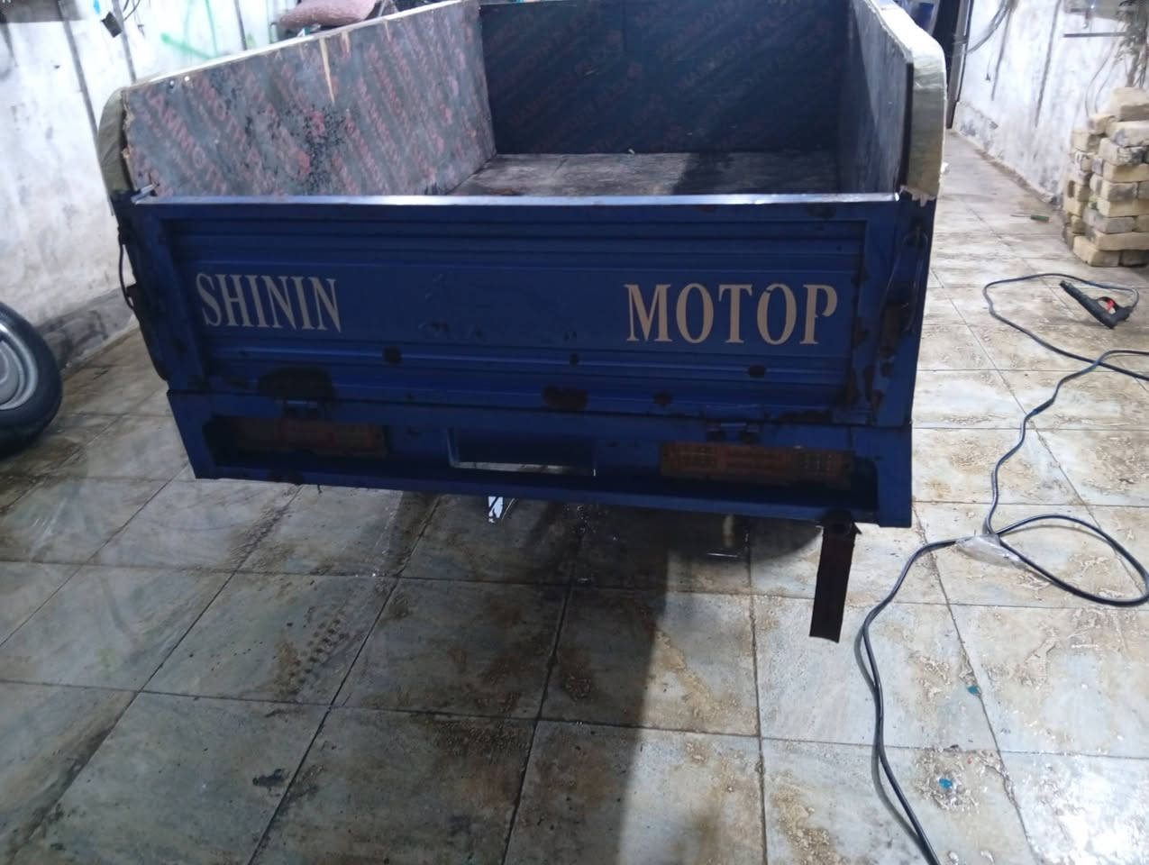 السلام عليكم ستوته للبيع موديل 19 اوراق اصولي المكان حله نادر الثانيه شارع الخدمي ***********
