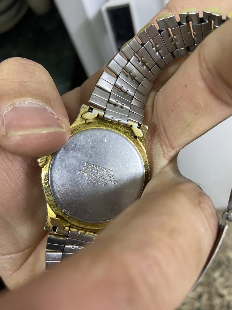 ساعة ياباني تاريخ ويوم بالة سل إستيل باسك 
السعر ١٥


**إذا كنت صاحب هذا الإعلان وتريد حذفه لأي سبب، رجاءا أرسل رسالة إلى الدعم الفني**