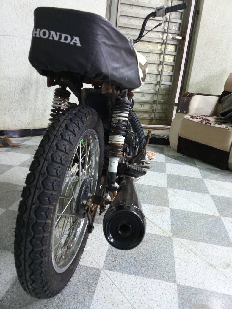 سلام عليكم دراجة يراني  دراجه مكفوله  مكينه ما مفتوحه سعر 275وبيه مجال قليل رقم تليفون *********** البصرة, العراق
