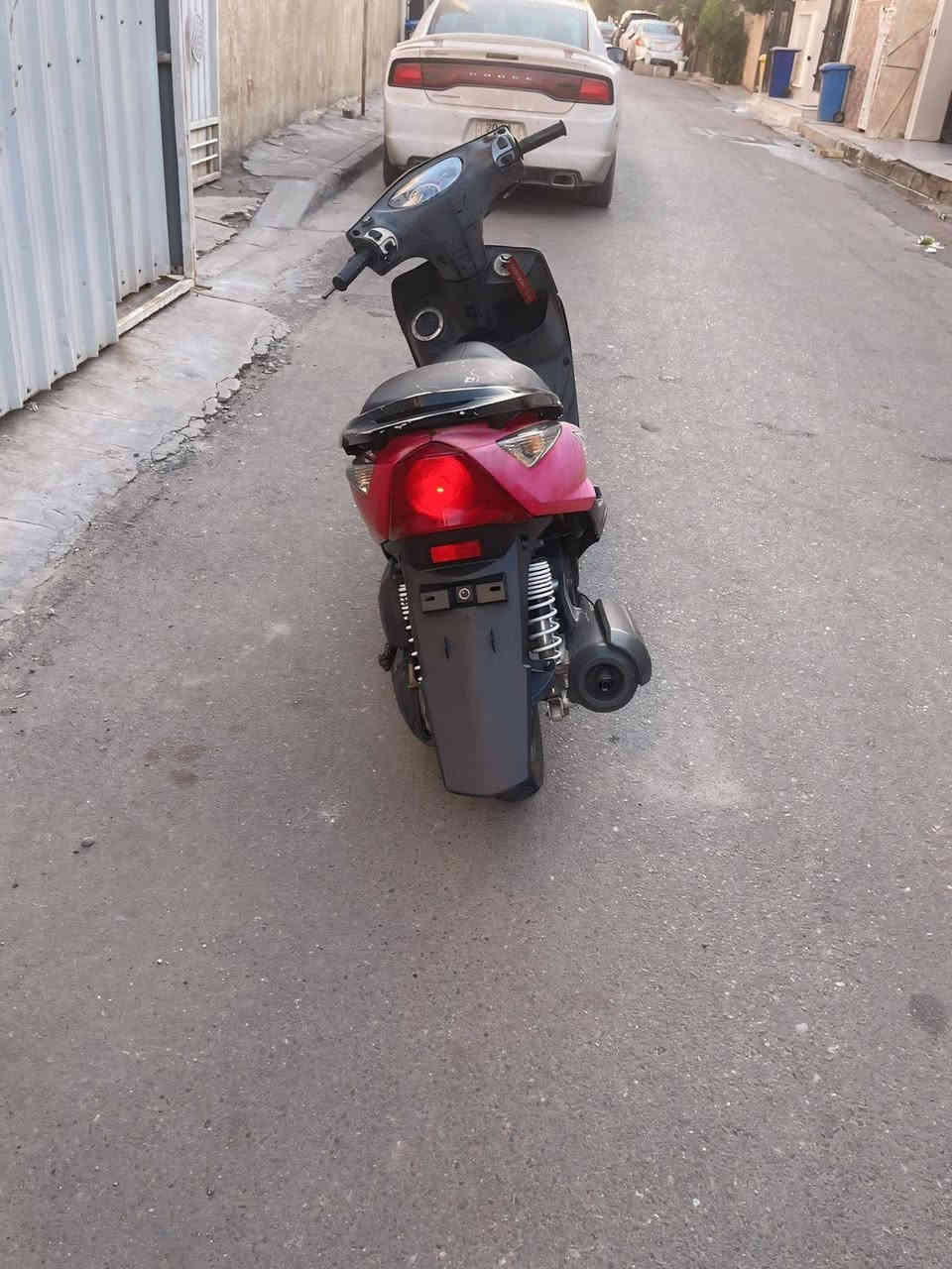 السلام عليكم للبيع دراجه ماكس ثعلب دراجه مكفوله كفاله عامه اي نقص مابيه ممفتوح برغي بيه مكاني ساحت عدن السعر خاص رقم ***********
