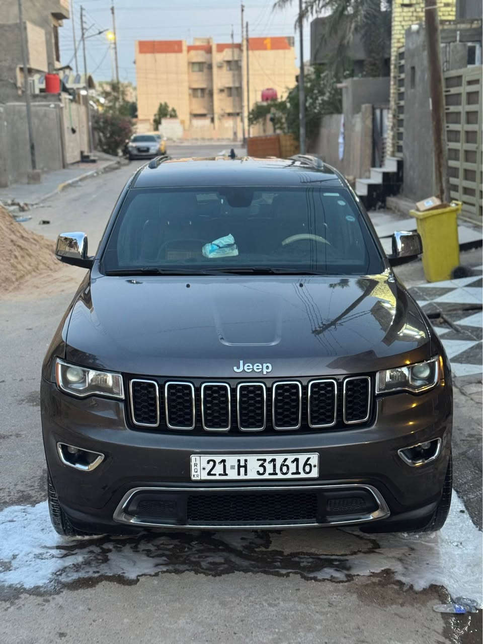 جيب كراند شيروكي لمتدد 2019وارد امريكي الضربه خشم الجاملغ بدون شواصي بدون الغود سنويه بيهه بعد سنه تريد وكاله تريد تحويل السياره فول فقط بدون بني رامه راداد جانبي  حساس خلفي امامي نقط عمياء خزن ميموري شاشه جبيره حداده جديده تخم تاير جديد باتري جديد ماشيه 75اوبعد بيهه هواي مواصفات مكاني بصره رقم الهاتف/*********** البصرة, العراق
