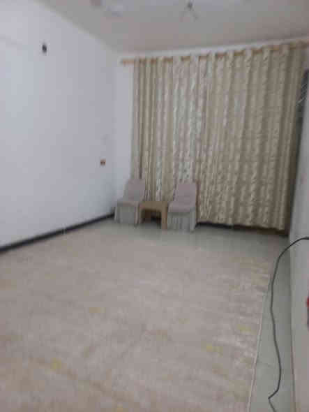 بسم الله الرحمن الرحيم الدار للبيع المساحه 100مربع الواجهه ٧
النزال 15 بناء جديد طابق واحد منطقة السريدات الجديده بل المربع الثالث نهايه شارع منصور الرقم***********
