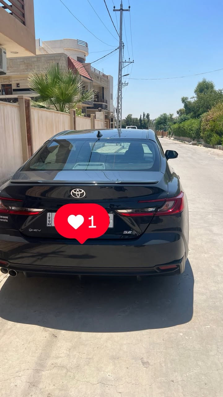 تويوتا كامرى موديل SE 2025 هايبرد و بنزين مرقم اربيل 
صبخ بوند رقم شاصي بل صور موجود وحادثها 
صار بيها صبخ الباب السكن اثر شخوط وبحافه الجاملة الورة 
حجر رادار راديتر تبريد كير محرك شرط سياره ماشييه  50الف كيلو متر فقط محرك 4 سلندر 2500 * هايبرد 
المواصفات SE
بصمة ابواب
شاشه الكترونى
ويل اسود بلادى
داخل جلد
تشغيل عن بعد شاشة
كاميرة
هاند بريك بصمة
(Auto Hold) اوتو هولد
(Auto Stard) اوتو ستارات
(Auto Stop) اوتو ستارات
رادار امامي (تحديد مسار)
رادار جانبي (نقاط عمياء)
رادار خلفي (التحذير من الاصطدام)
(Eco) نظام
(Normal) نظام
(Sport) نظام
تحكمات استيرن
كشنات كهربائي
تبريد لمس
ويل كروم
السعر 197 
اتصال ***********
واتساب:***********
مكاني موصل
