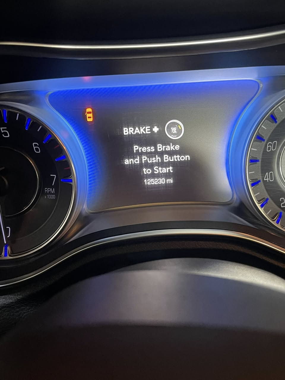 ‏السلام عليكم أوباما للبيع 2016 داخله كلية للعراق بس صار بيها قطعةصبغ
صدر امامي خلفي جديد تخم￼تايرات
 جديد ￼ الاستفسار ***********
