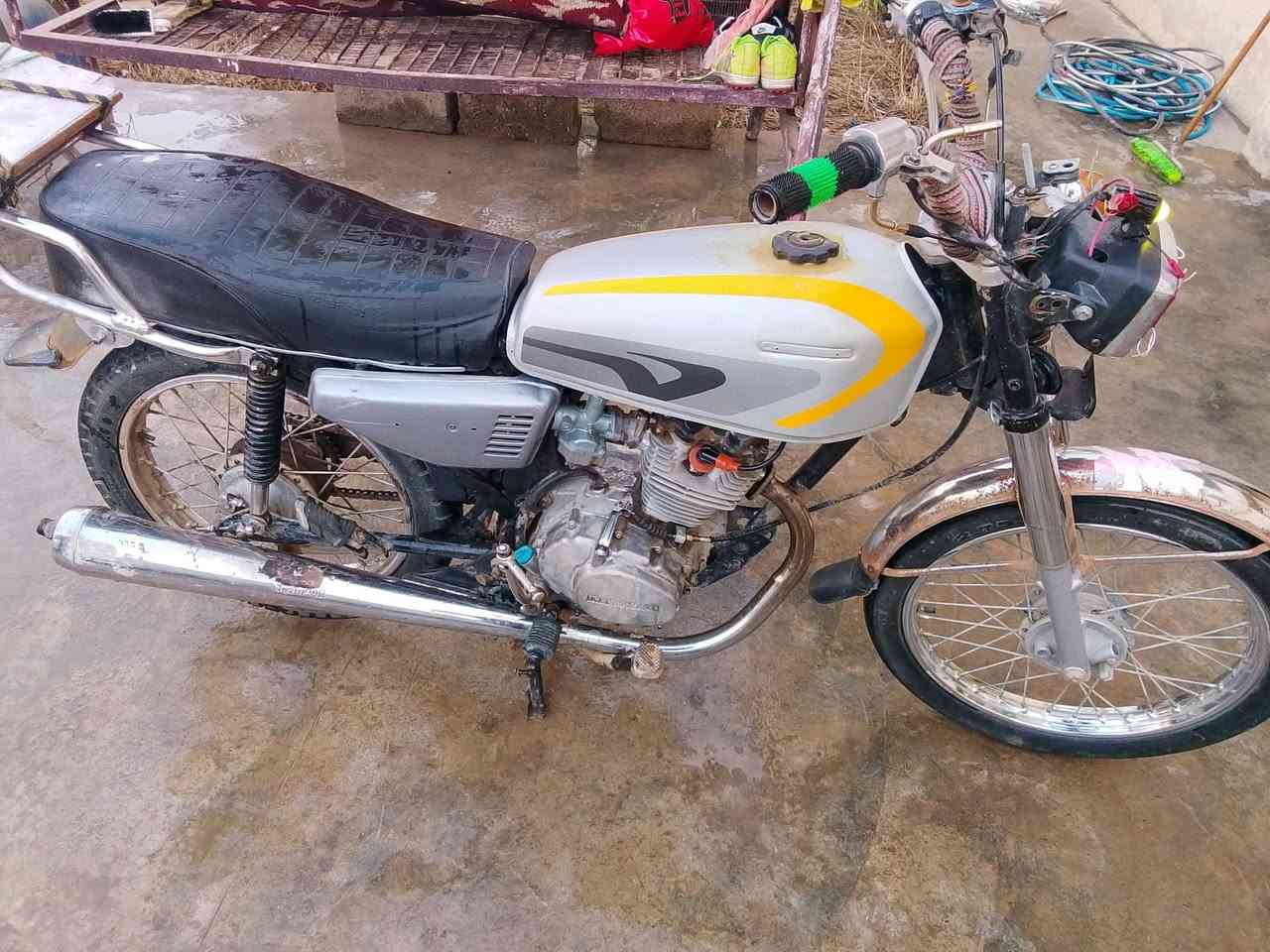 دراجه نامه للبيع سعر ،،275،، بيها مجال للطيبين المو شراي ليتصل رحمه لوالديكم بعقوبة مدخل الرحمه/***********/
