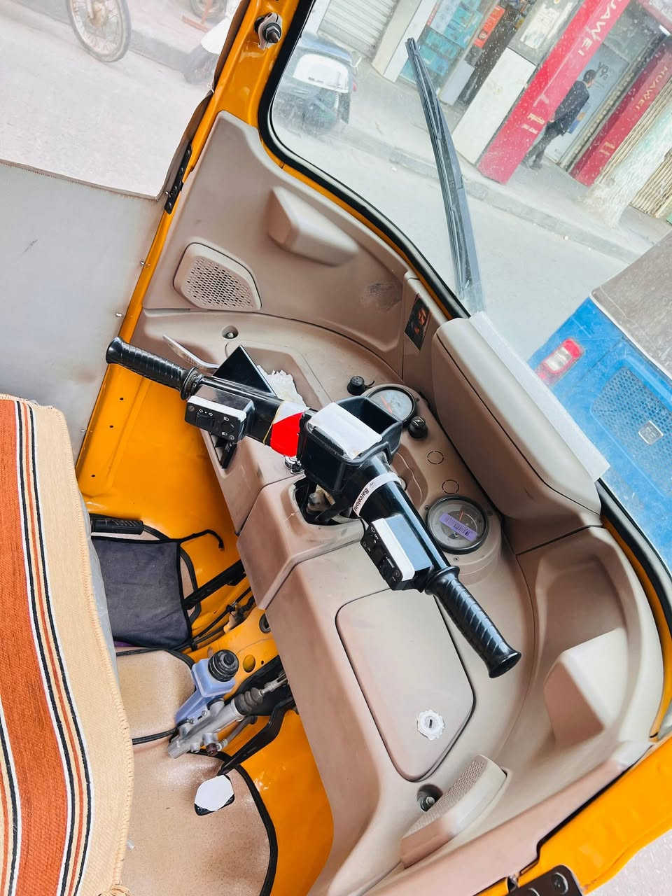 تكتك لبيع ليموني رقم وسنويه 22شهر لعاشر سعر 8900وبيه مجال قليل كلش ولمو شراي لاينتصل***********🖐
