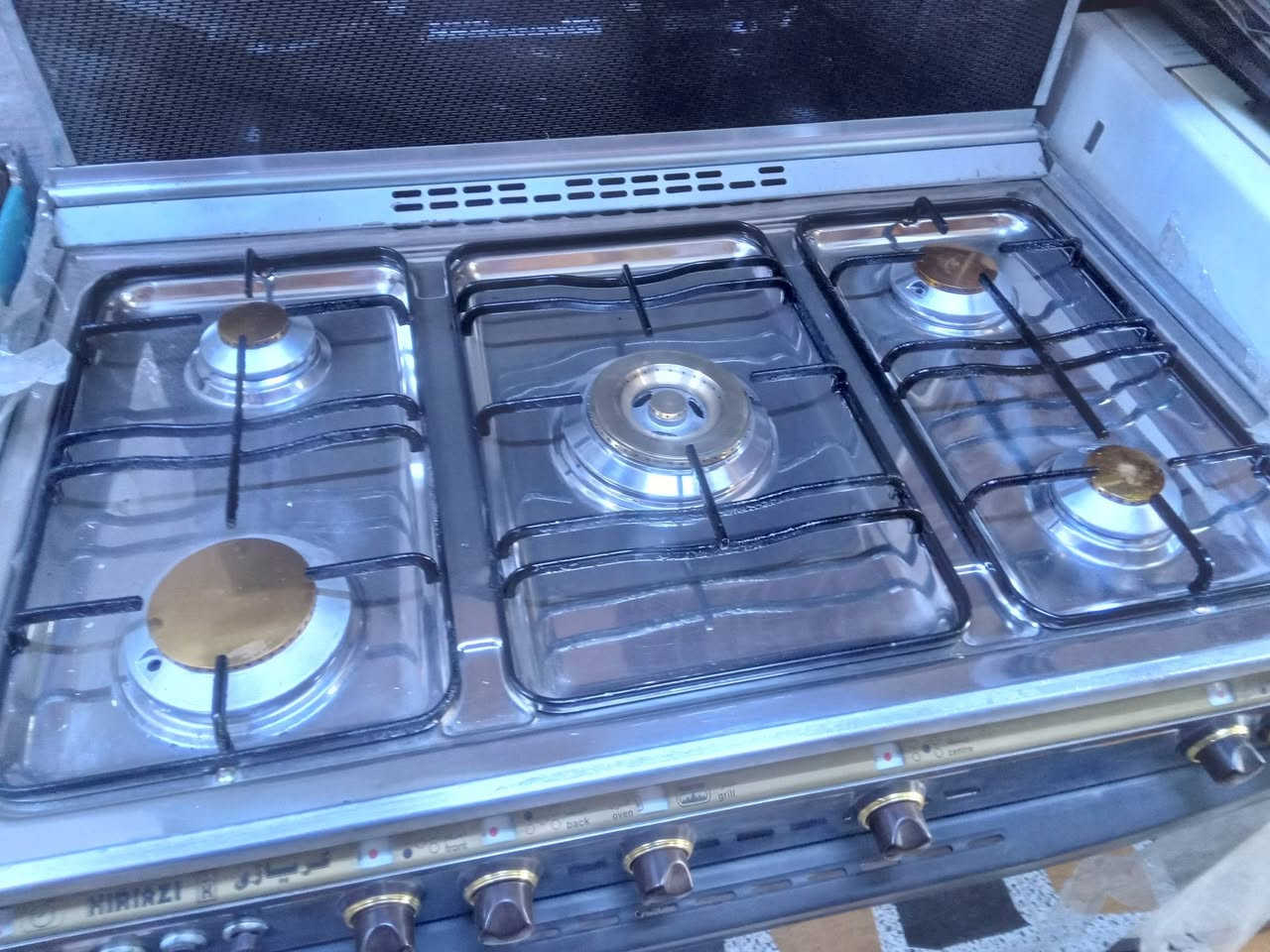 بسم الله وعلى بركة الله 
طباخات كريازي مصري ستيل درجه اولى 
العنوان محل بلدروز مجاور ابو وطن للمفروشات 
***********
ملاحظه كل طباخ سعر
