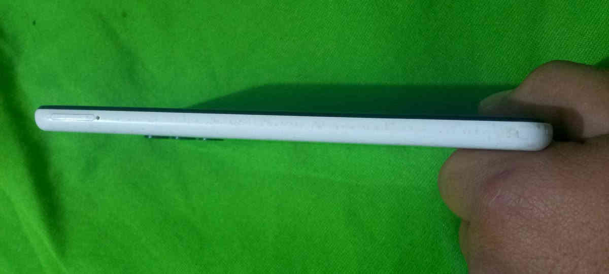 سلام عليكم اخوان
جهاز البيع 
ما مفتوح ولا طاب التصليح
السم / A13 
الذاكره/ 64 
العشوائيه/  12
انذافة /90/م/100 
السعر /100 الف 
العنوان / الرميثة 
الرقم/ ***********
