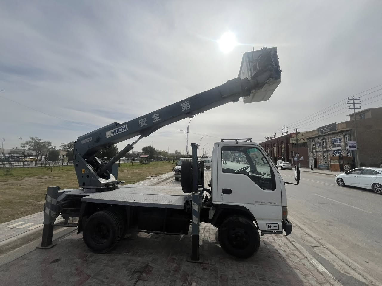 السلام عليكم باسكت ازوزه البيع 17متر مديل2000هيدوليك مكاني كربلا ***********
