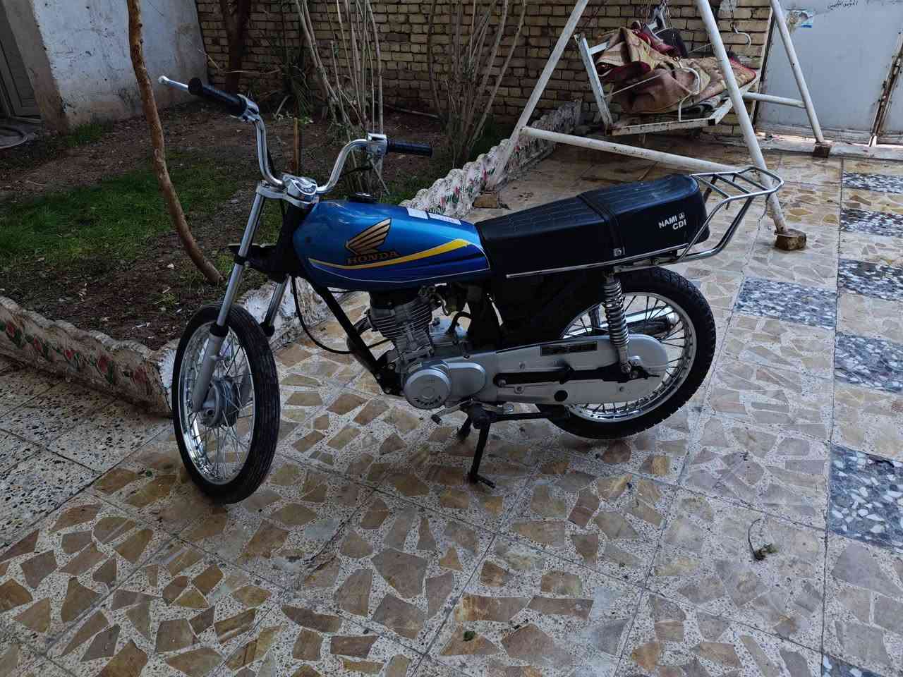 دراجة نامه الأصلي للبيع سعر 630 وبيها مجال رقمي ***********
