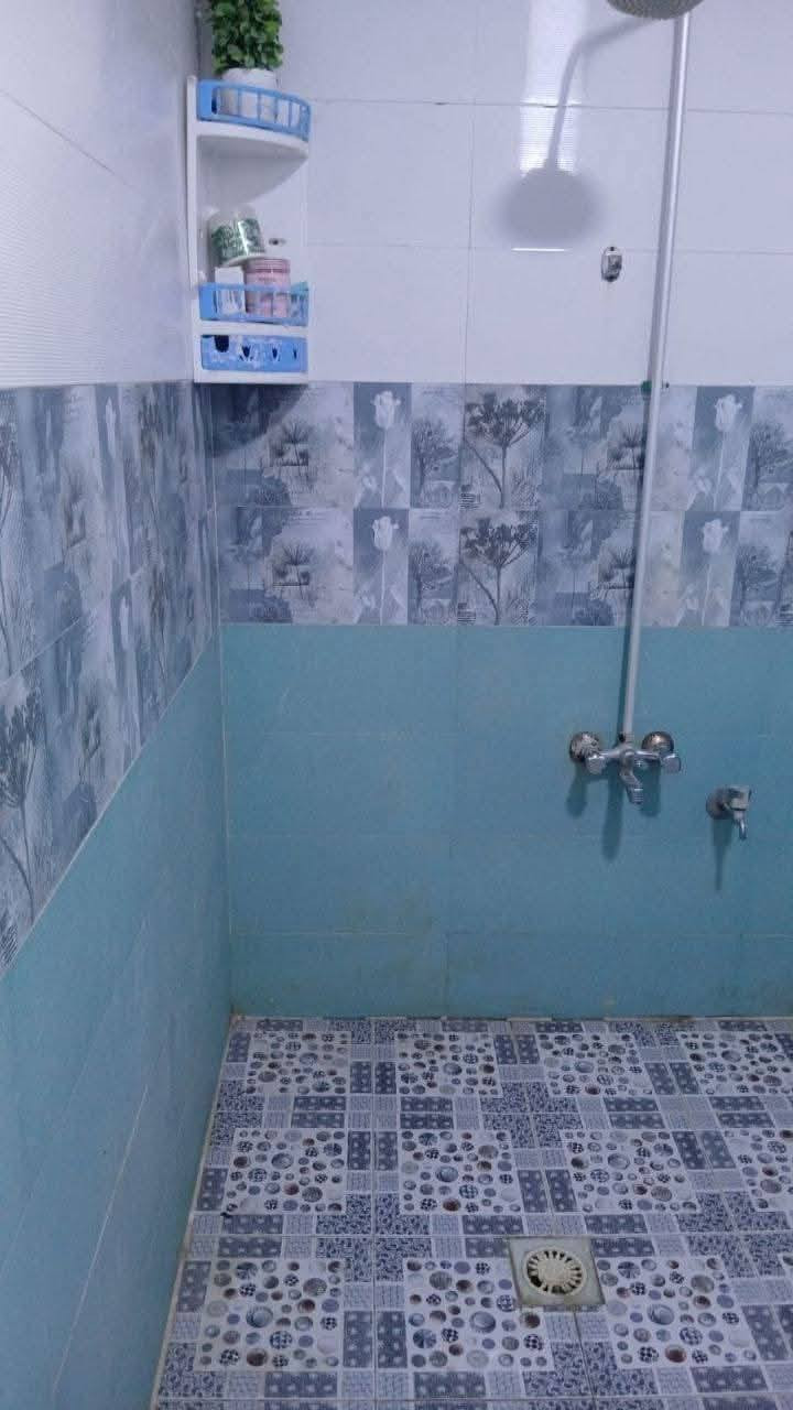 لا يفوتك هذا العرض  🏠
⤵️.  ✨  ⤵️.  ✨   ⤵️
   دار واسعه للبيع  مع  والأثاث بالكامل 🏠
✴️مساحه 276م 
✴️نوع العقار طابو عراقي 
🧩   السعر 245وبي مجال قليل لشراي ✅
✴️العنوان  ابي الخصيب مقابل  طريق اسماعيل قرب حسينيه البقيع مقابل مدارس السياب الأهلية 
 ✴️محتويات المنزل
البناء طابقين 
الاول ///
⚜️ غرفتين نوم
⚜️ صاله 
⚜️مطبخ 
⚜️ديوان 
⚜️حمامات داخليه و خارجيه 
الثاني ///
✴️ 3غرف منام مع صاله وحمامات 
✴️البعد قريب جدا  عن شارع االسياحي الداخلي لابو الخصيب 
✴️للاستفسار الاتصال على      
     ***********
   ⚜️⚜️⚜️⚜️
     يوجد واتساب
