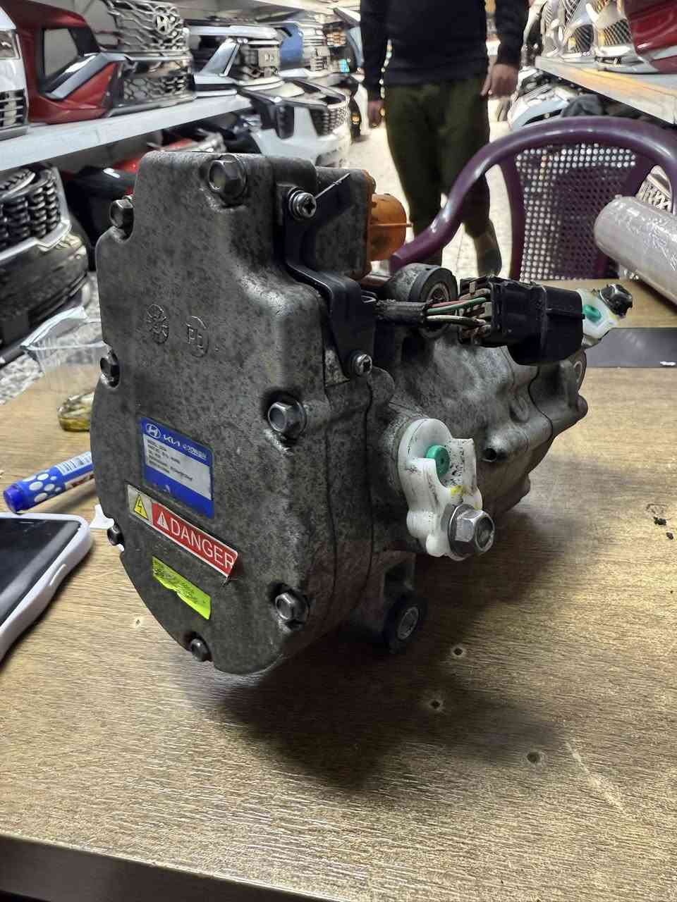 متوفر كمريسر هايبرد وEV للاستفسار ***********-*********** العنوان بغداد شارع 6
