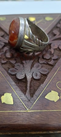 سليماني احمر قديم للتواصل واتساب 07703401919