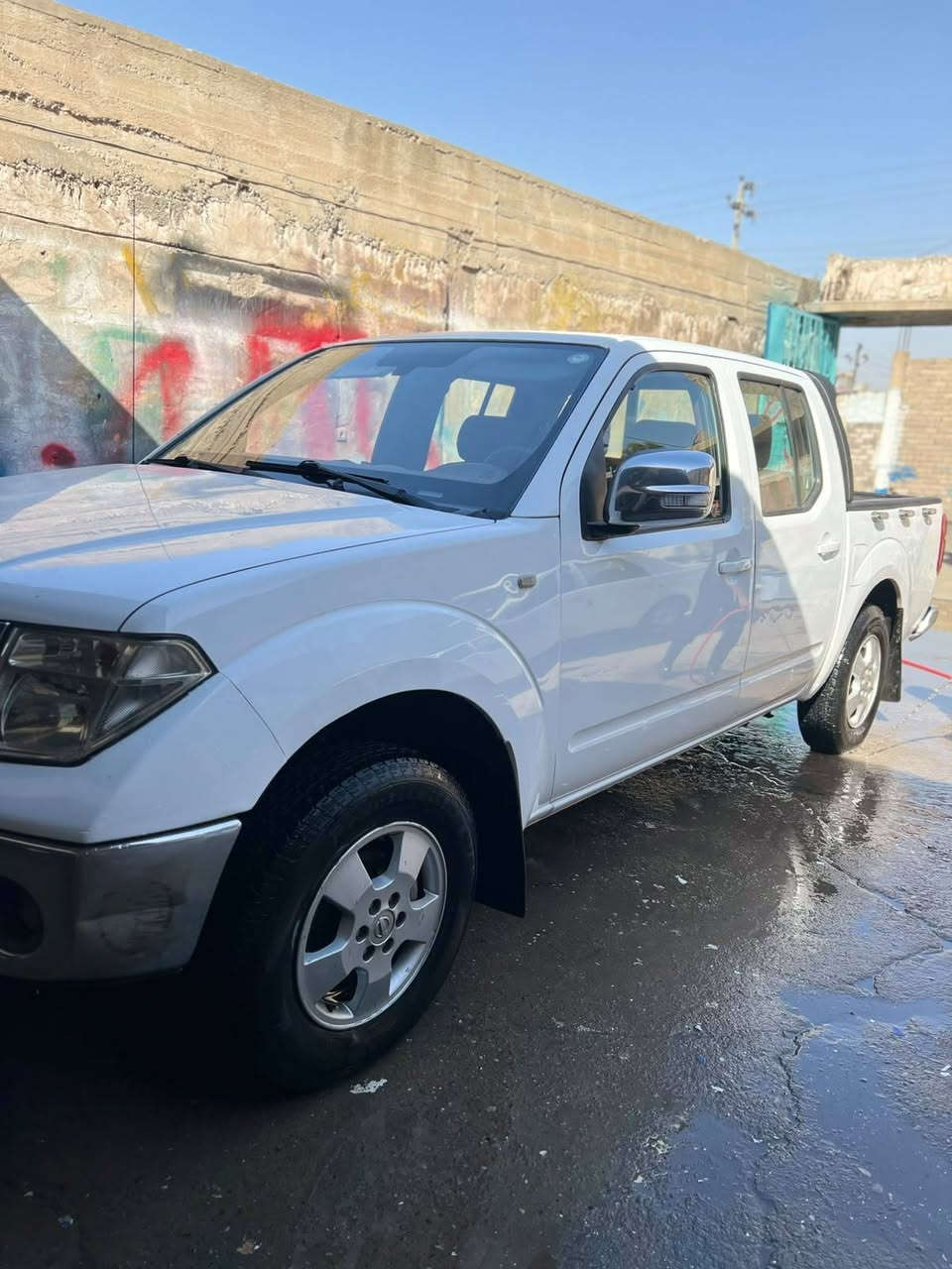 للبيع نافارا موديل 2009 🚗
صبغ شبر بالباب الخلفي (جهة النفر).
المحرك معمّر كامل.
التبريد شغال بالكامل.
تخم تايرات جديد.
السيارة جاهزة .
📍العنوان: الموصل - الجانب الأيمن.
💰السعر: 100$
📞 للتواصل: ***********
