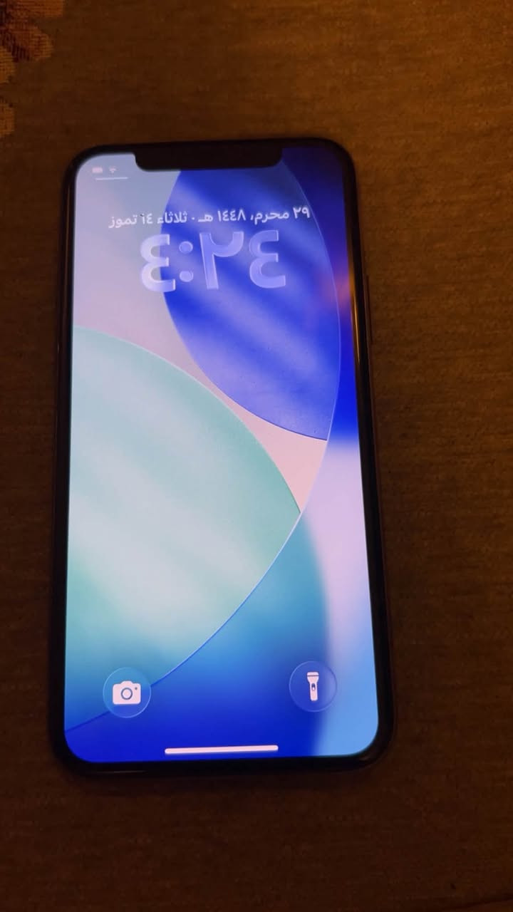 السلام عليكم 
ايفون 11 برو فقط
ذاكره 64 نضيف جدا جدا
ع ايدي الجهاز نموذج M 
مكفول وكلشي بي شغال 
مبدل فقط بطاريه وبس
السعر 275 الف قفل
مكاني المنصور 
***********
