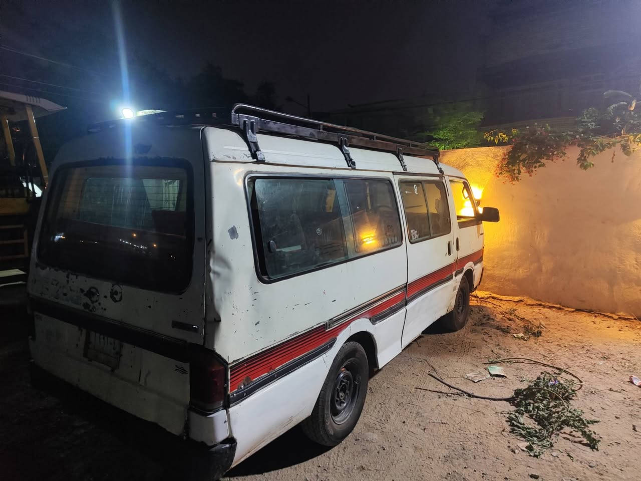 كيه ماصده للبيع سياره حلوه داخل وخارج
مكينه تبخر بس شغاله كير حلو سياره ما متعوبه دخم تاير جديد 
رقم الماني بابل ما اندل راعيهه اتكفلك سرقه وعشائر 
مكاني بغداد مدينه الصدر الستفساره *********** 
السعر 18 وبيهه مجال حق الجيه
