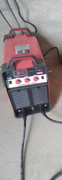 ماكنه لحام ايدون 500 امبير جديده مامشتغله سعر خاص او اتصال 07821104677