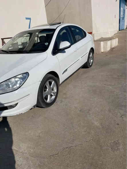 chery a3 2014 
بيده عمو سبغه گير مكينه بشه رتن سياره فول مواسوفاته سلايته كوشن جلده حساسه شاشه و كاميره يه رقه م سه نه وي جديدن سعر 70 مجال 
ره قه م موبايل *********** دهوك
